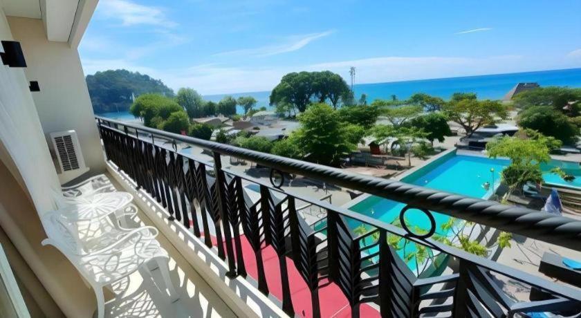 Hw Hotel Padang Экстерьер фото
