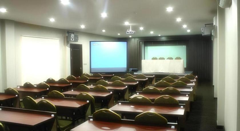 Hw Hotel Padang Экстерьер фото