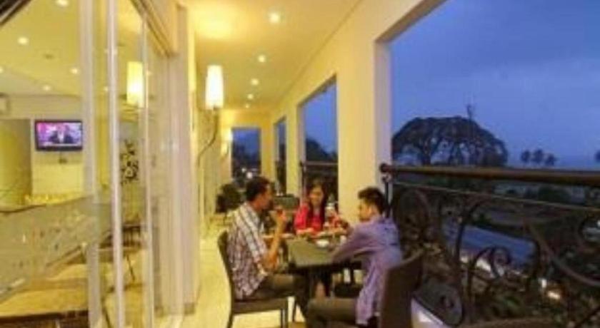 Hw Hotel Padang Экстерьер фото