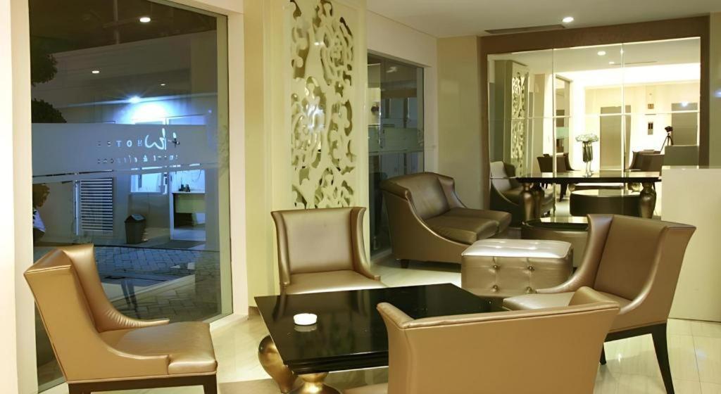 Hw Hotel Padang Экстерьер фото